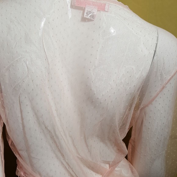 Beautiful Victoria Secret top - Picture 6 of 8